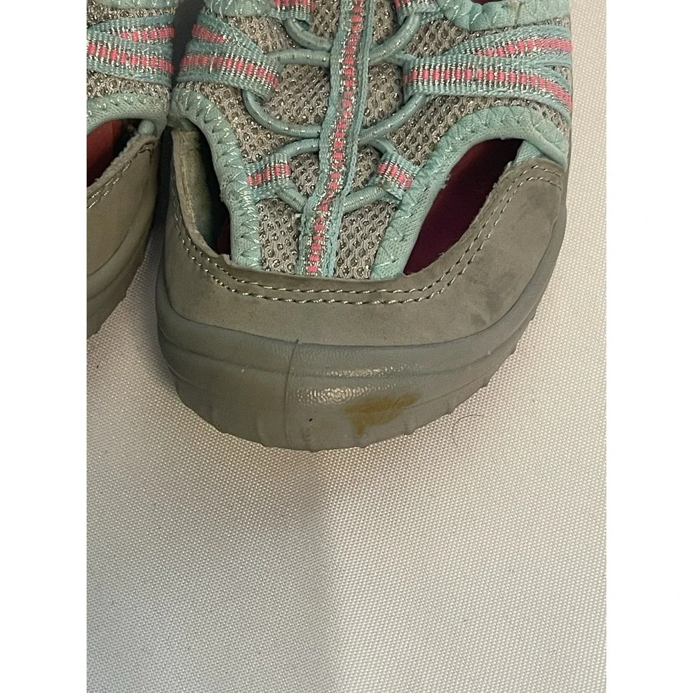 Oshkosh Girls Water Shoes Sandals Size 11 • Purple And Gray‎ •bin3